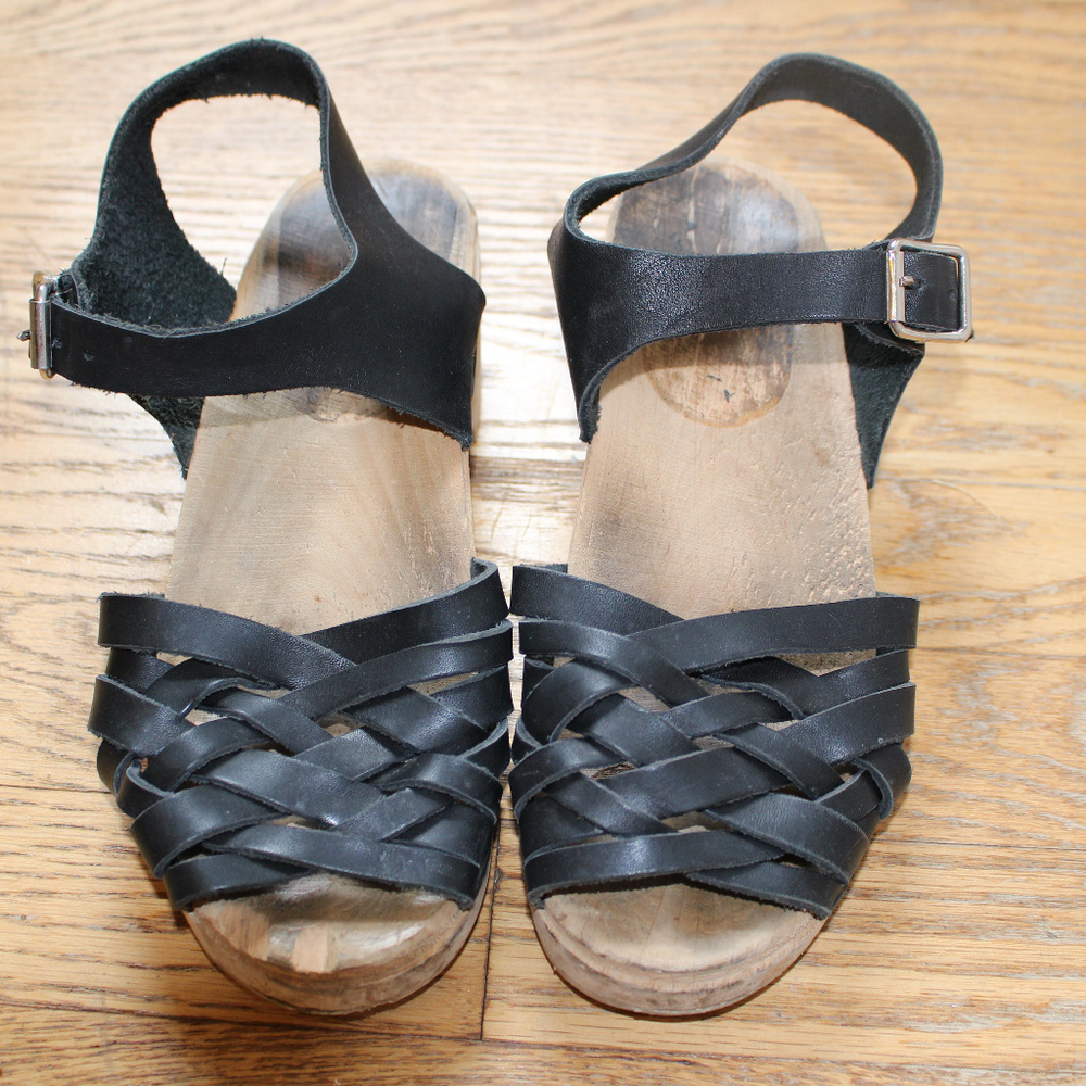 Lotta Wooden Woven Clogs (Swedish Hasbeens)